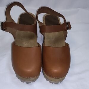MIA ABBA Leather Women's Clogs
